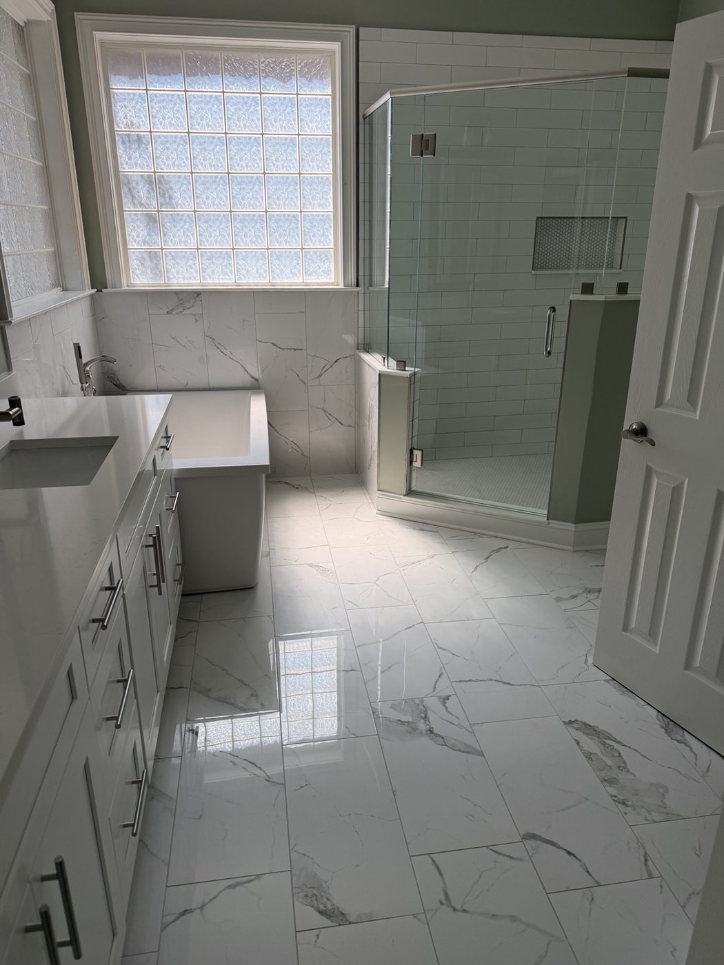 Refresh Cleaning Services project photograph: Bathroom · Tile & glass